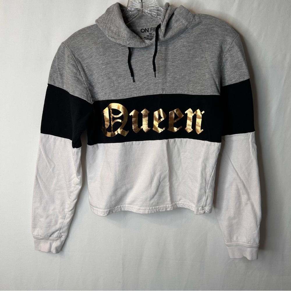 On Fire Heather Gray Hoodie with Black White Gold “Queen “ Logo Sise M